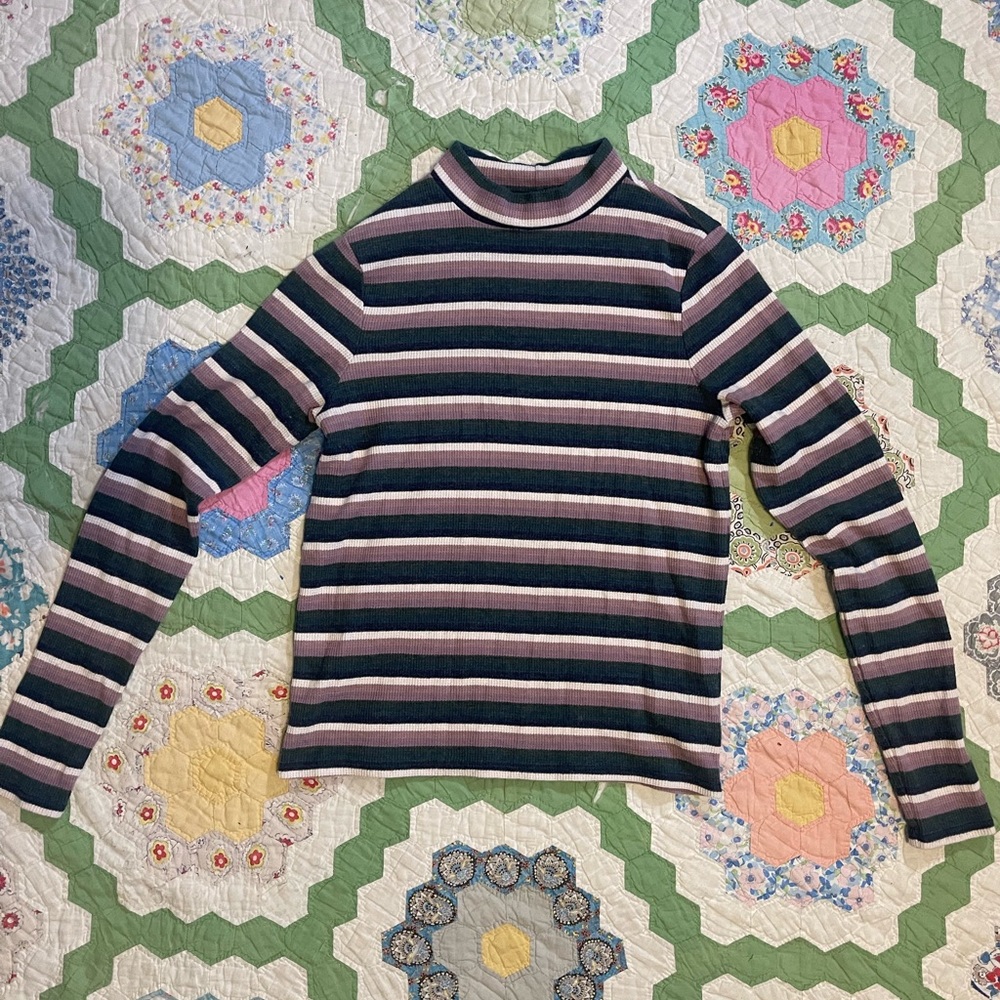 Small American Eagle long sleeve shirt